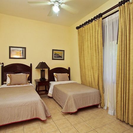 Club Del Sol Hotel Jaco Exterior photo